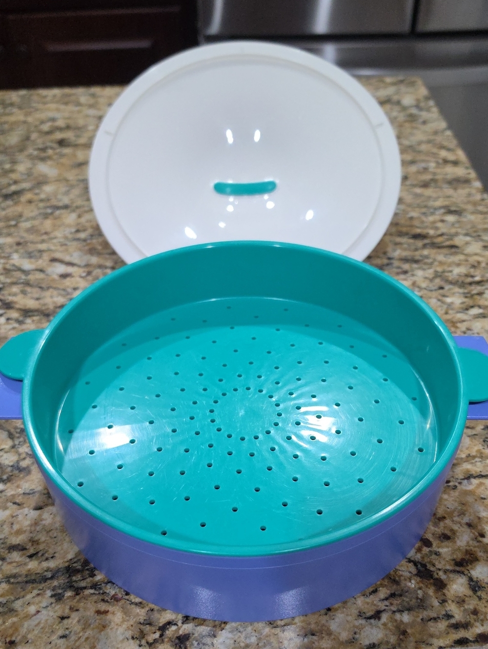 Vintage Tupperware Micro Steamer
